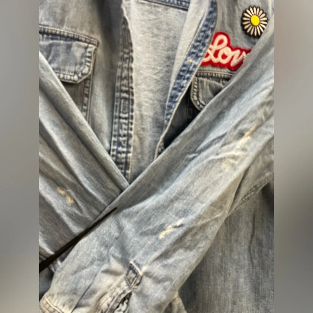 American Eagle Denim oversized shirt with Fun Patches - Picture 4 of 7